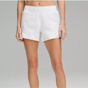 Lululemon hotty hot shorts in white. High rise 4”